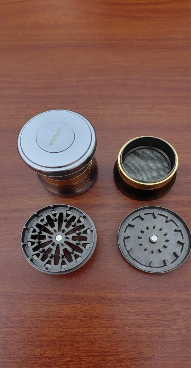 Tobacco grinder